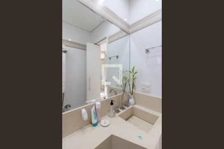 Casa à venda com 200m², 3 quartos e 5 vagas Casa à venda com 200m², 3 quartos e 5 vagasBanheiro da Suíte 3