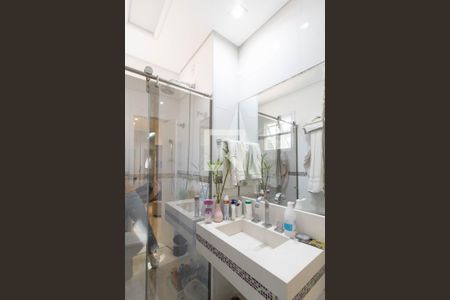 Casa à venda com 200m², 3 quartos e 5 vagas Casa à venda com 200m², 3 quartos e 5 vagasBanheiro da Suíte 2