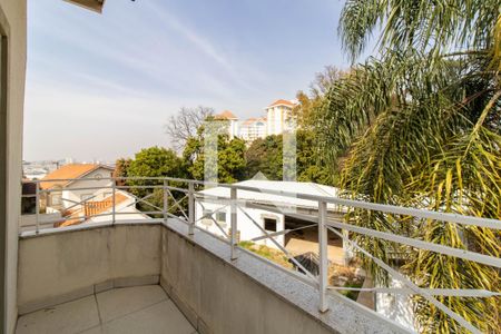 Casa à venda com 200m², 3 quartos e 5 vagas Casa à venda com 200m², 3 quartos e 5 vagasVaranda da Suíte Master