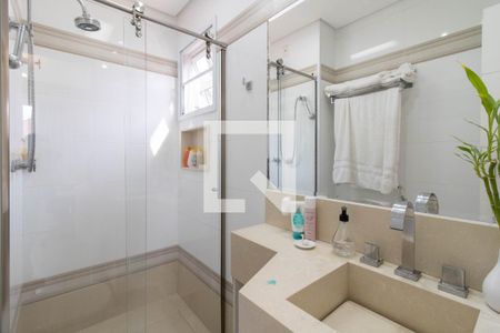 Casa à venda com 200m², 3 quartos e 5 vagas Casa à venda com 200m², 3 quartos e 5 vagasBanheiro da Suíte 3