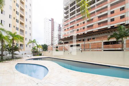 Casa à venda com 200m², 3 quartos e 5 vagas Casa à venda com 200m², 3 quartos e 5 vagasÁrea Comum - Piscina