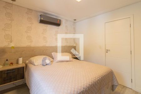 Casa à venda com 200m², 3 quartos e 5 vagas Casa à venda com 200m², 3 quartos e 5 vagasSuíte Master