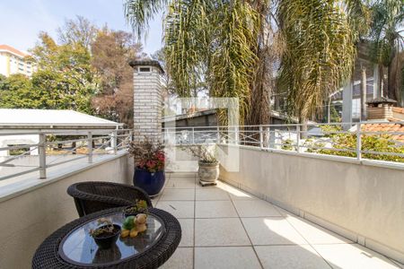 Casa à venda com 200m², 3 quartos e 5 vagas Casa à venda com 200m², 3 quartos e 5 vagasVaranda da Suíte 2