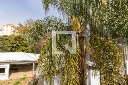 Casa à venda com 200m², 3 quartos e 5 vagas Casa à venda com 200m², 3 quartos e 5 vagasVista da Varanda