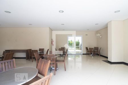 Casa à venda com 200m², 3 quartos e 5 vagas Casa à venda com 200m², 3 quartos e 5 vagasÁrea Comum - Salão de Festas