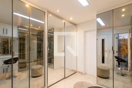 Casa à venda com 200m², 3 quartos e 5 vagas Casa à venda com 200m², 3 quartos e 5 vagasCloset da Suíte 2