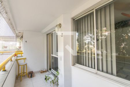 Varanda de apartamento para alugar com 2 quartos, 50m² em Jacarepaguá, Rio de Janeiro