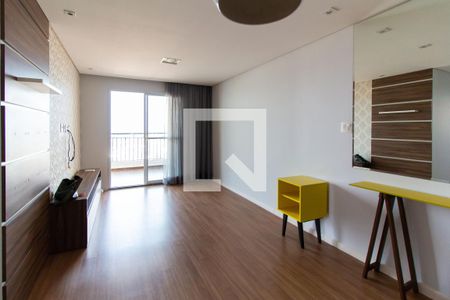 Sala de apartamento para alugar com 3 quartos, 84m² em Vila Canero, São Paulo