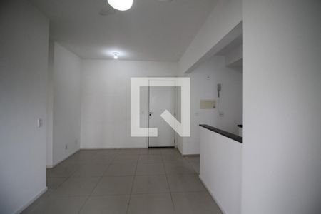 Sala de apartamento para alugar com 2 quartos, 60m² em Del Castilho, Rio de Janeiro