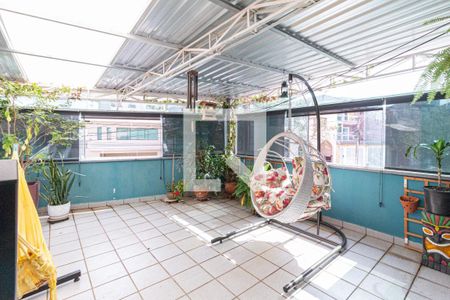 Sacada de casa à venda com 3 quartos, 270m² em Bela Vista, Osasco