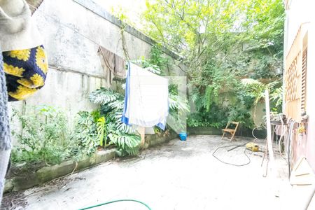 Casa para alugar com 250m², 4 quartos e 4 vagas Casa para alugar com 250m², 4 quartos e 4 vagasQuintal