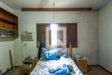 Casa para alugar com 250m², 4 quartos e 4 vagas Casa para alugar com 250m², 4 quartos e 4 vagasQuarto 2