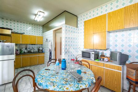 Casa para alugar com 250m², 4 quartos e 4 vagas Casa para alugar com 250m², 4 quartos e 4 vagasCozinha