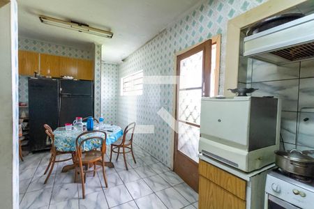 Casa para alugar com 250m², 4 quartos e 4 vagas Casa para alugar com 250m², 4 quartos e 4 vagasCozinha