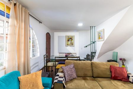 Sala de casa à venda com 3 quartos, 125m² em Jardim Umuarama, São Paulo