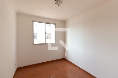 Quarto 2 de apartamento para alugar com 3 quartos, 52m² em Itaquera, São Paulo