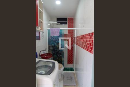 Banheiro de kitnet/studio para alugar com 1 quarto, 22m² em Pituacu Boca do Rio, Salvador