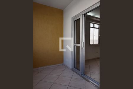 Varanda de apartamento para alugar com 3 quartos, 60m² em Jardim Guanabara, Rio de Janeiro