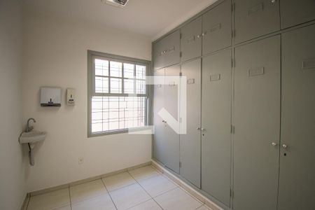 Casa para alugar com 290m², 3 quartos e 2 vagas Casa para alugar com 290m², 3 quartos e 2 vagasQuarto 1