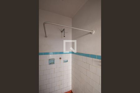 Casa para alugar com 290m², 3 quartos e 2 vagas Casa para alugar com 290m², 3 quartos e 2 vagasBanheiro de Serviço