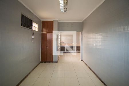 Casa para alugar com 290m², 3 quartos e 2 vagas Casa para alugar com 290m², 3 quartos e 2 vagasCozinha