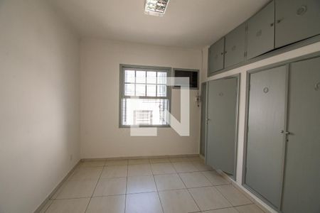 Casa para alugar com 290m², 3 quartos e 2 vagas Casa para alugar com 290m², 3 quartos e 2 vagasQuarto 2
