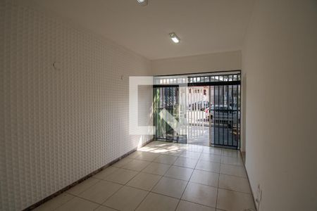 Casa para alugar com 290m², 3 quartos e 2 vagas Casa para alugar com 290m², 3 quartos e 2 vagasGaragem