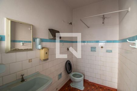 Casa para alugar com 290m², 3 quartos e 2 vagas Casa para alugar com 290m², 3 quartos e 2 vagasBanheiro de Serviço