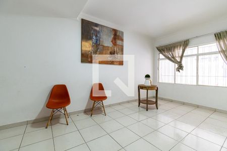 Sala  de casa à venda com 4 quartos, 211m² em Parque Jabaquara, São Paulo