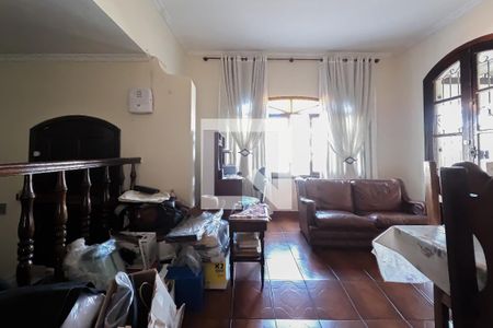 Sala de casa à venda com 4 quartos, 200m² em Parque Renato Maia, Guarulhos