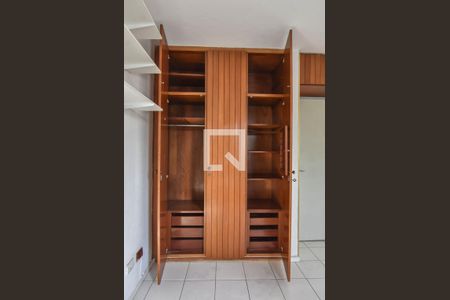 Quarto 01 de apartamento à venda com 1 quarto, 43m² em Santo Amaro, São Paulo