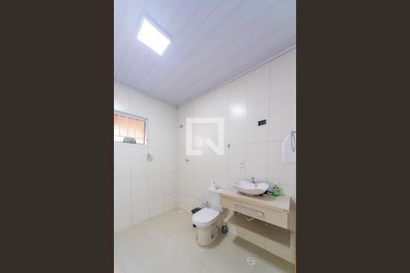 Banheiro de casa à venda com 5 quartos, 561m² em Vila Alzira, Santo André
