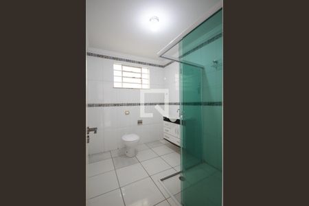 Banheiro de casa para alugar com 1 quarto, 94m² em Km 18, Osasco