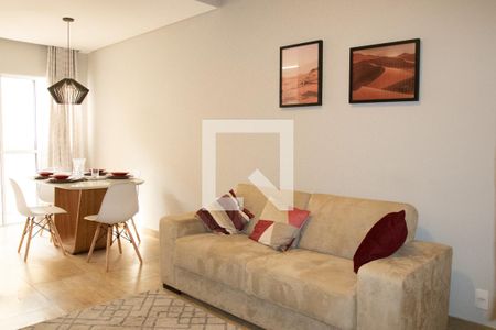 Sala de casa de condomínio à venda com 2 quartos, 88m² em Vila Nilo, São Paulo
