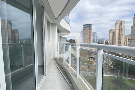 Suíte - varanda de apartamento para alugar com 2 quartos, 69m² em Empresarial 18 do Forte, Barueri