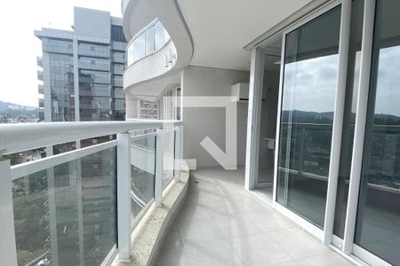 varanda de apartamento para alugar com 2 quartos, 69m² em Empresarial 18 do Forte, Barueri