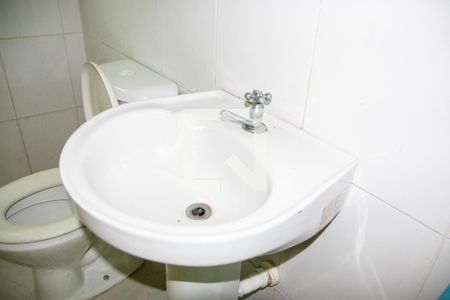 Banheiro de casa para alugar com 1 quarto, 26m² em Vila Medeiros, São Paulo