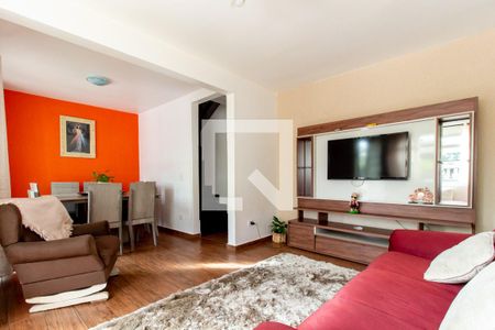 Sala de casa de condomínio para alugar com 3 quartos, 120m² em Xaxim, Curitiba