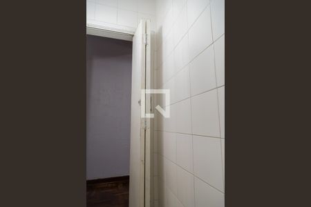 Lavabo de casa à venda com 3 quartos, 139m² em Conjunto Residencial Jardim Canaã, São Paulo