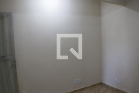 Sala de casa para alugar com 1 quarto, 53m² em Curicica, Rio de Janeiro