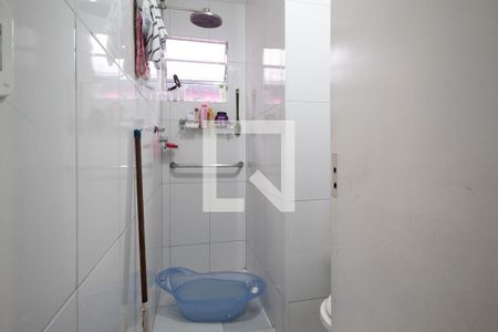 Casa para alugar com 80m², 2 quartos e 2 vagas Casa para alugar com 80m², 2 quartos e 2 vagasBanheiro