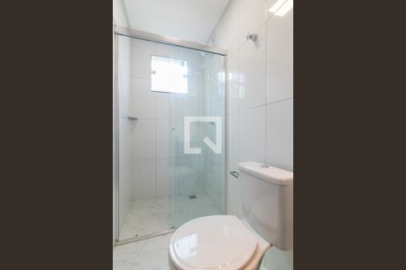 Banheiro da Suite de apartamento para alugar com 2 quartos, 40m² em Vila Dora, Santo André