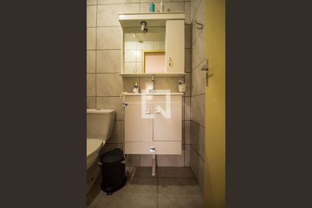 Banheiro de apartamento para alugar com 1 quarto, 36m² em Santo Antônio, Porto Alegre