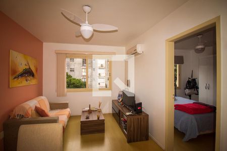 Sala de apartamento para alugar com 1 quarto, 36m² em Santo Antônio, Porto Alegre