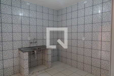 Cozinha de casa para alugar com 1 quarto, 50m² em Vila Bertioga, São Paulo