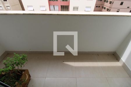 Sacada da Sala de apartamento para alugar com 3 quartos, 104m² em Centro, Campinas