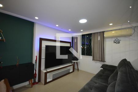 Sala de apartamento para alugar com 3 quartos, 74m² em Irajá, Rio de Janeiro