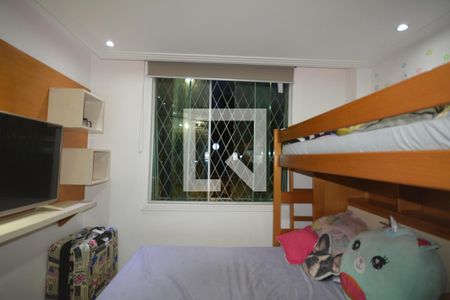 Vista do Quarto 1 de apartamento para alugar com 3 quartos, 74m² em Irajá, Rio de Janeiro