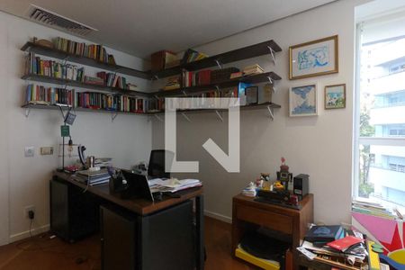 Office de apartamento à venda com 4 quartos, 465m² em Vila Suzana, São Paulo