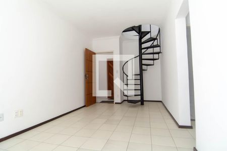 Sala de apartamento para alugar com 2 quartos, 74m² em Armação, Salvador